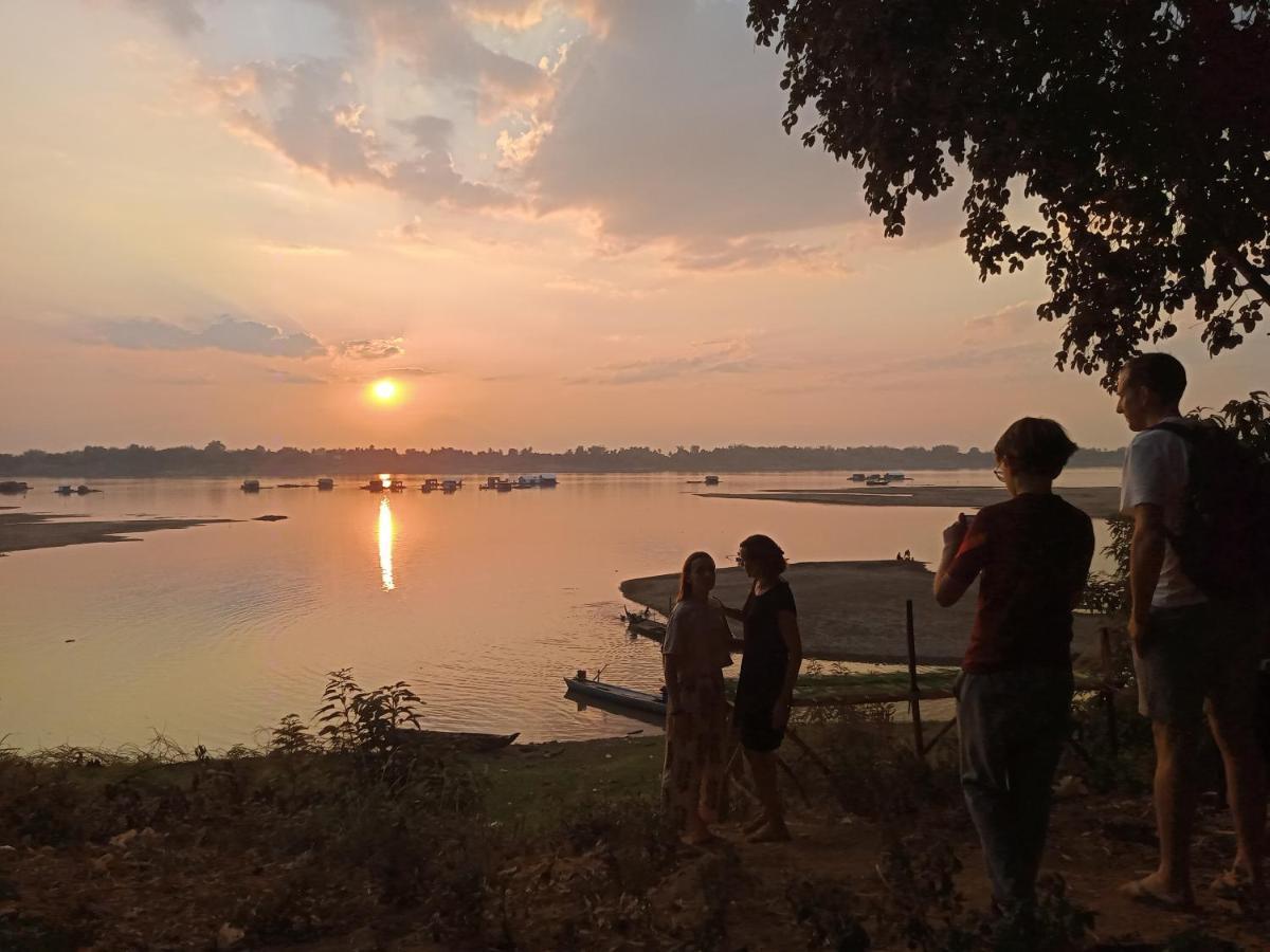 Tonle Mekong Homestay Krong Kracheh Экстерьер фото