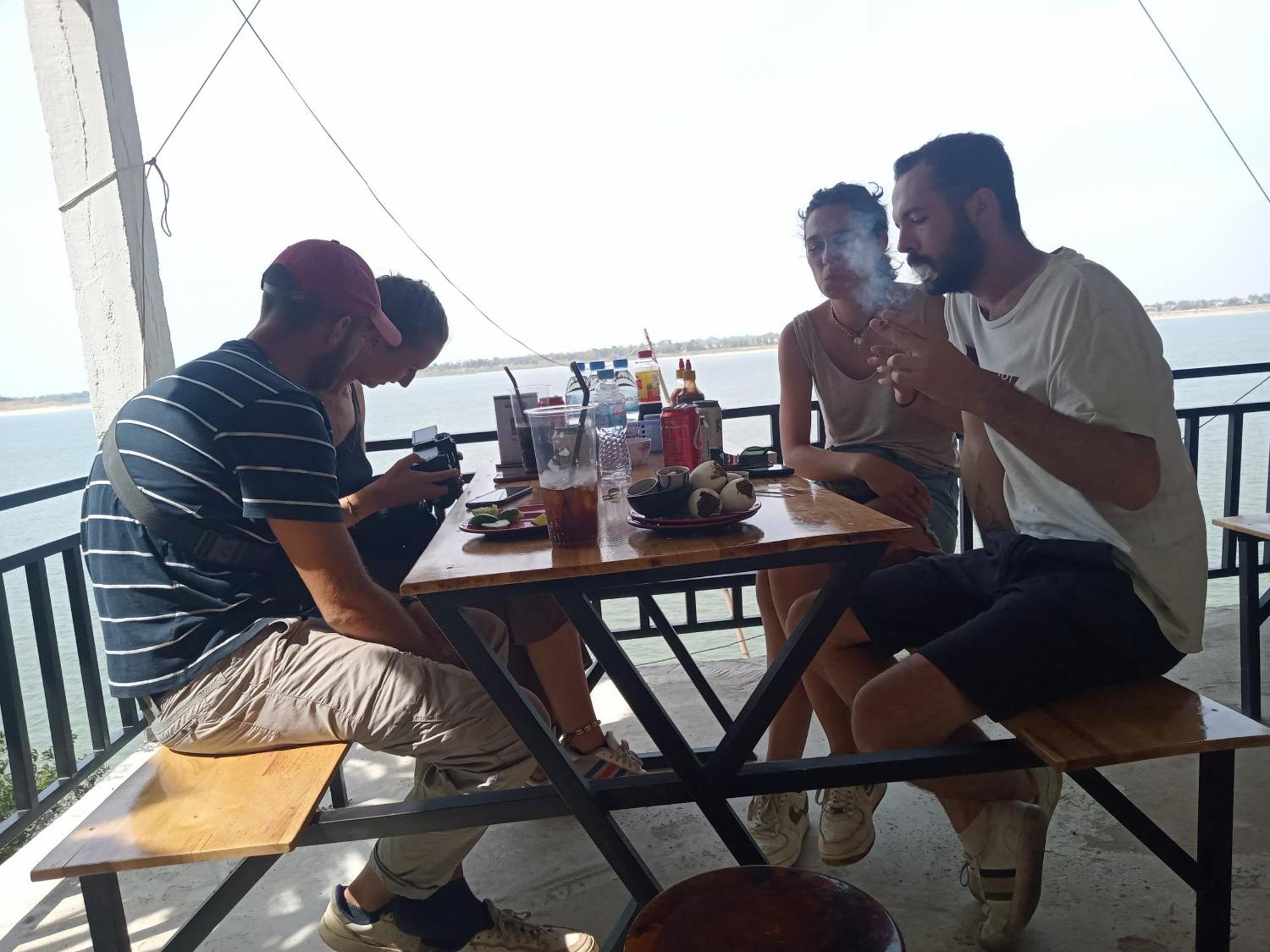 Tonle Mekong Homestay Krong Kracheh Экстерьер фото
