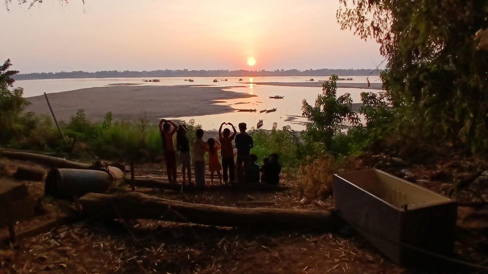 Tonle Mekong Homestay Krong Kracheh Экстерьер фото